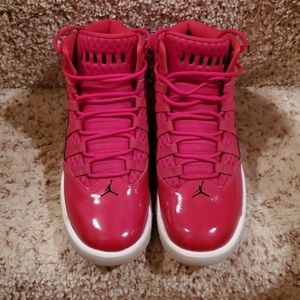 Boys size 7 Jordan's